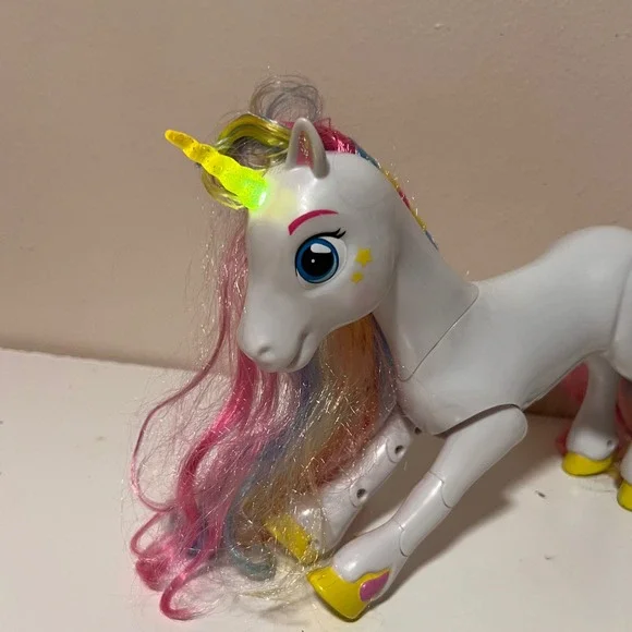 Interactive Sounds Light Up Unicorn Horn Toy Kids White Rainbow Mythical Sparkle - Picture 5 of 7